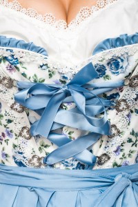 Romantische Dirndl blau mit floralem Print